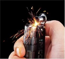 Merkloos Aansteker Metaal In De Kleur Silver Op Benzine -Keukengrill Winkel 1200x1095