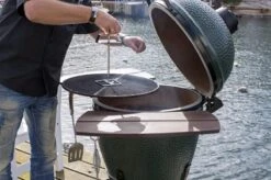 Big Green Egg Grid Lifter - Rooster Lifter - Gietijzeren Rooster Lifter 8 Big Green Egg Grid Lifter - Rooster Lifter - Gietijzeren Rooster Lifter -Keukengrill Winkel 1200x799 18