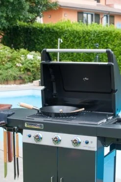 Campingaz 3 Series Classic LS Gasbarbecue - 3 Branders - Zwart - BBQ 10 Campingaz 3 Series Classic LS Gasbarbecue - 3 Branders - Zwart - BBQ -Keukengrill Winkel 798x1200